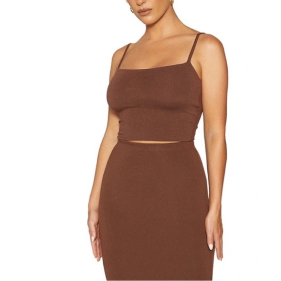 NAKED WARDROBE SOLID VIBES CHOCOLATE BROWN CROP TANK XL - Picture 3 of 9
